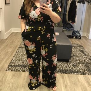 Floral Jumpsuit ‼️NWT‼️